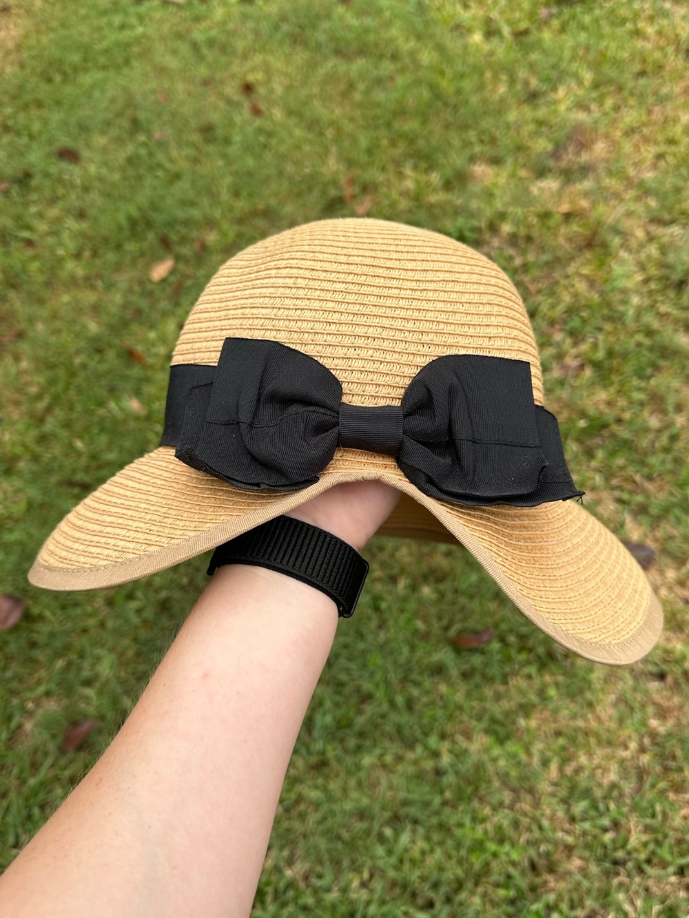 LC Lauren Conrad Tan Straw Sun Hat with Black Bow